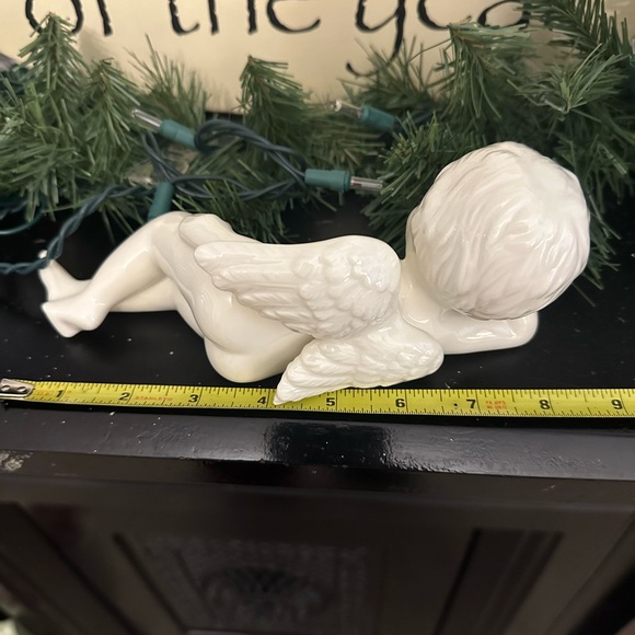 Angel-Vintage-Lying Down - Picture 5 of 6